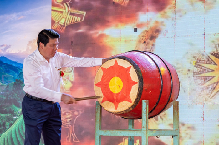 Le hoi Thanh minh 3